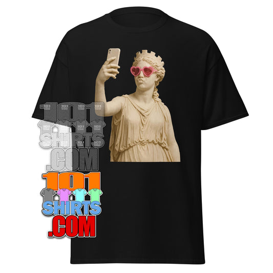 Funny Selfie Goddess Tee - Modern Art Lover Quirky Gift T-Shirt